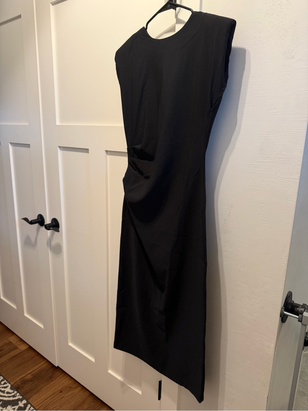 Express Black Sleeveless Midi Dress